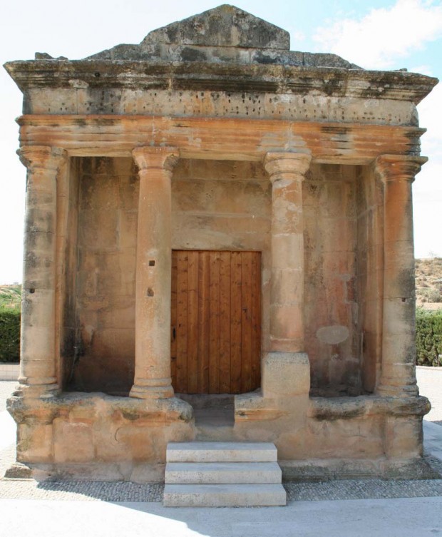 Monumento tipo templo en Fabara